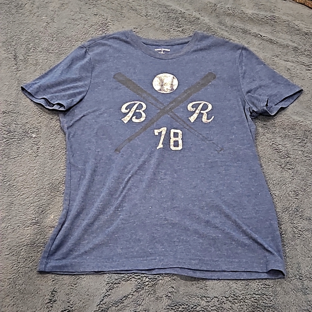Banana Republic Graphic Tee Baseball